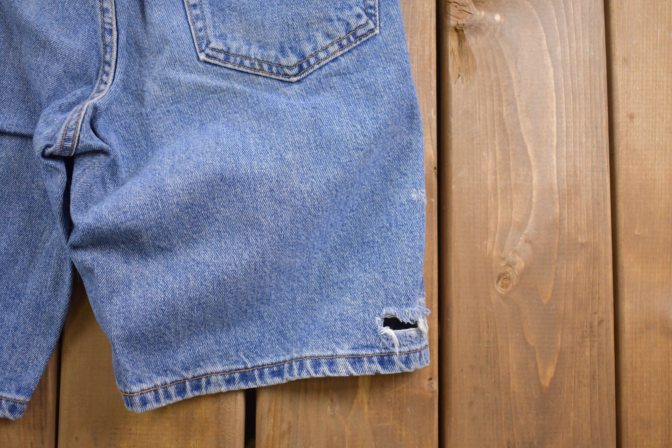 Vintage 1990s Levi's 505 Red Tab Jean Shorts