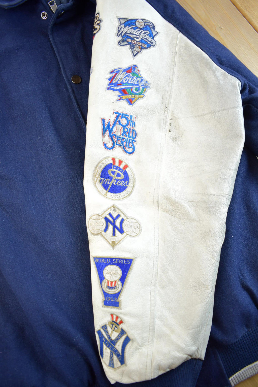 Vintage 2000s MLB New York Yankees 27 Time World Series Champion Embroidered Letterman