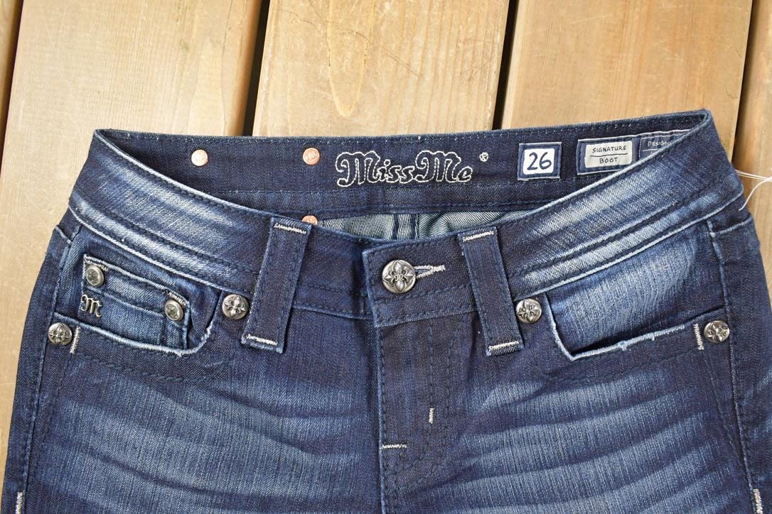 Vintage Deadstock Y2K Miss Me Bedazzled Low Rise Jeans Women's Size 26x31