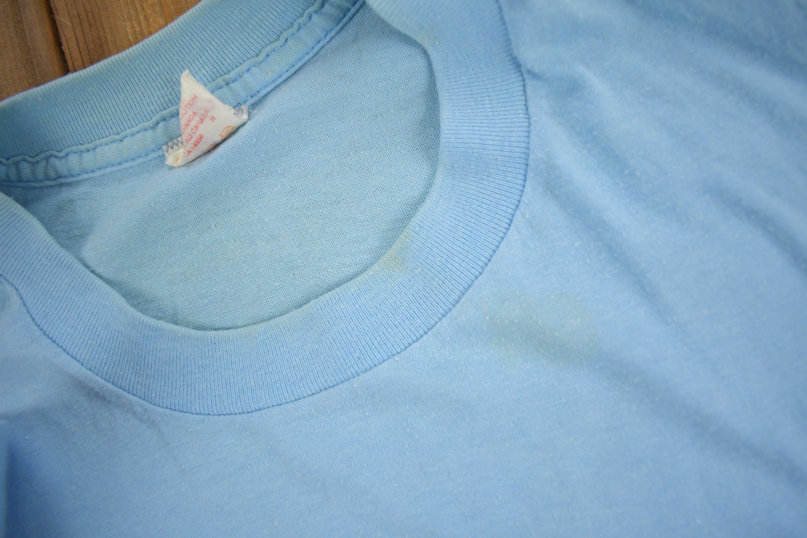 Vintage 1990s Westport Wolf Graphic Souvenir T Shirt