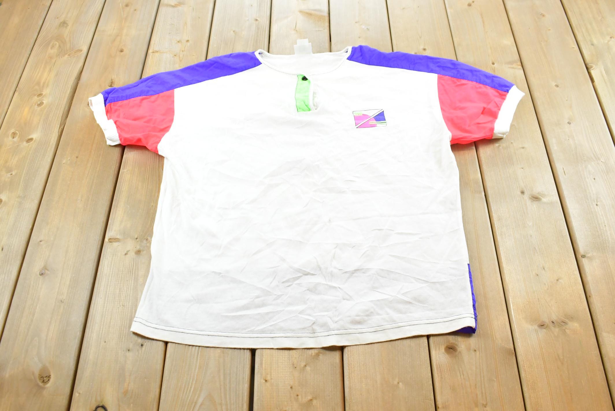 Vintage 1990s Bay Club Souvenir Active Henley Short Sleeve T-Shirt Mens L