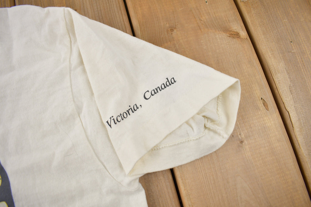 Vintage 1990s Grizzly Bear Victoria Canada Single Stitch Graphic T-Shirt Made In Canada