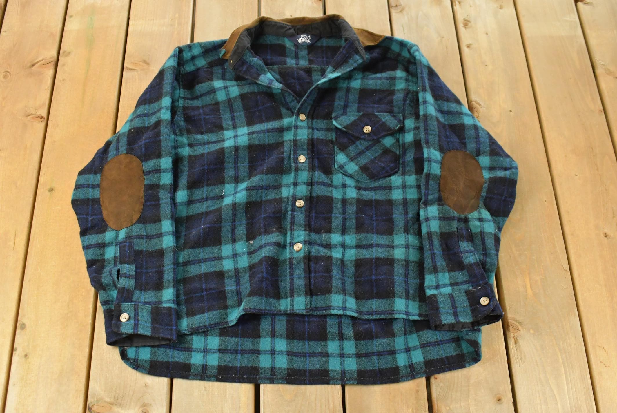 Vintage 1990s Woolrich Plaid Flannel Button Up Shirt Men's XL