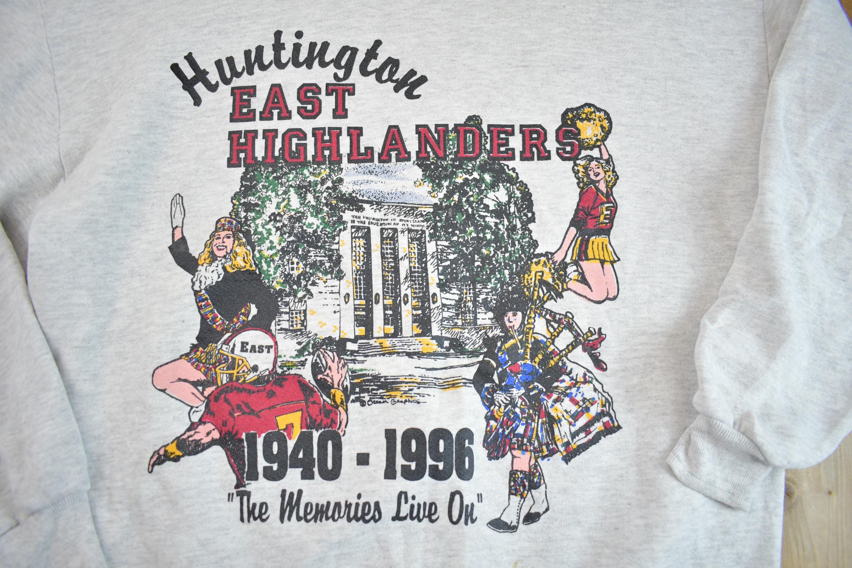 Vintage 1990s Huntington East Highlanders Souvenir Crewneck Sweatshirt - XL