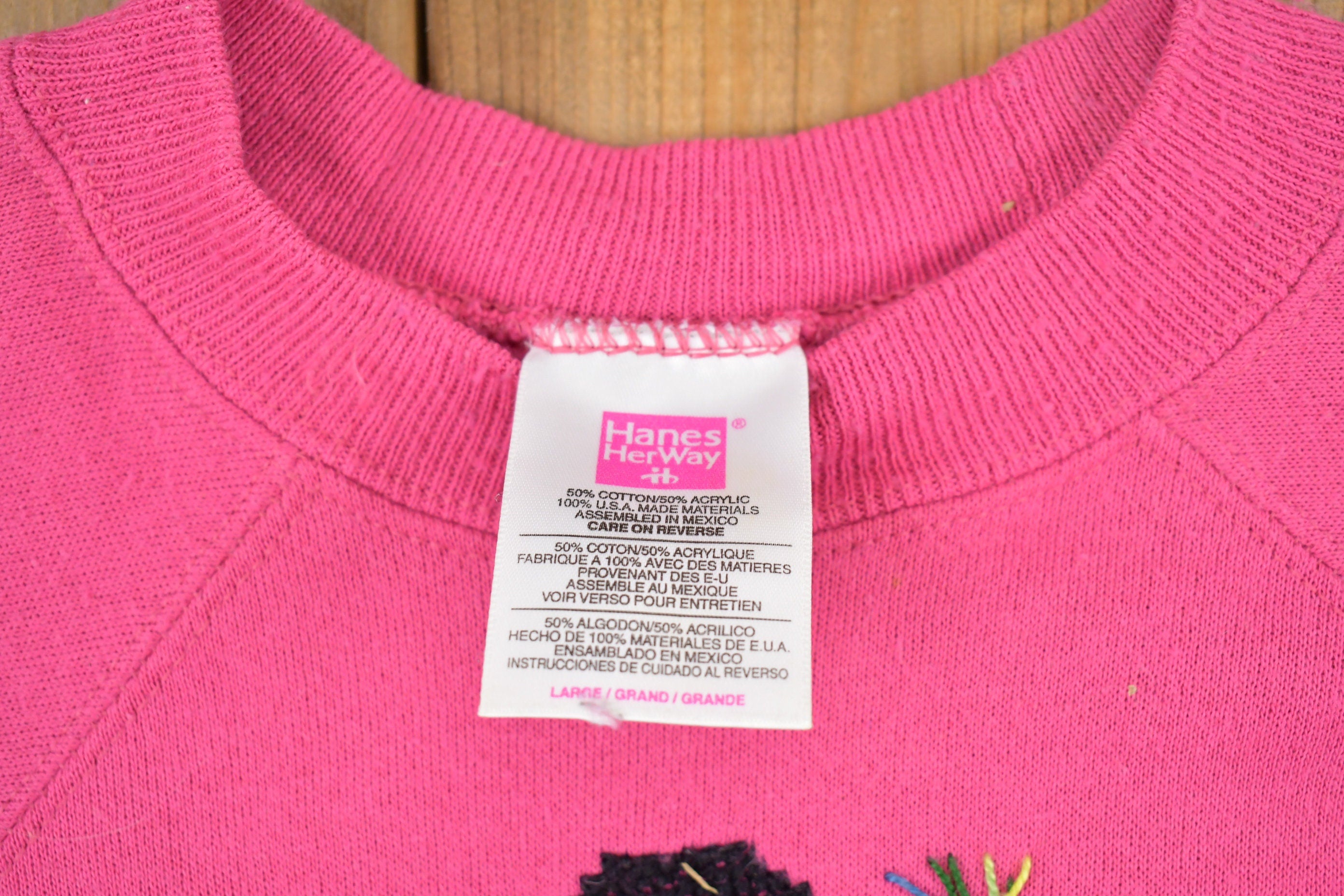 Vintage 1990s Hanes Her Way Bird Graphic Raglan Crewneck