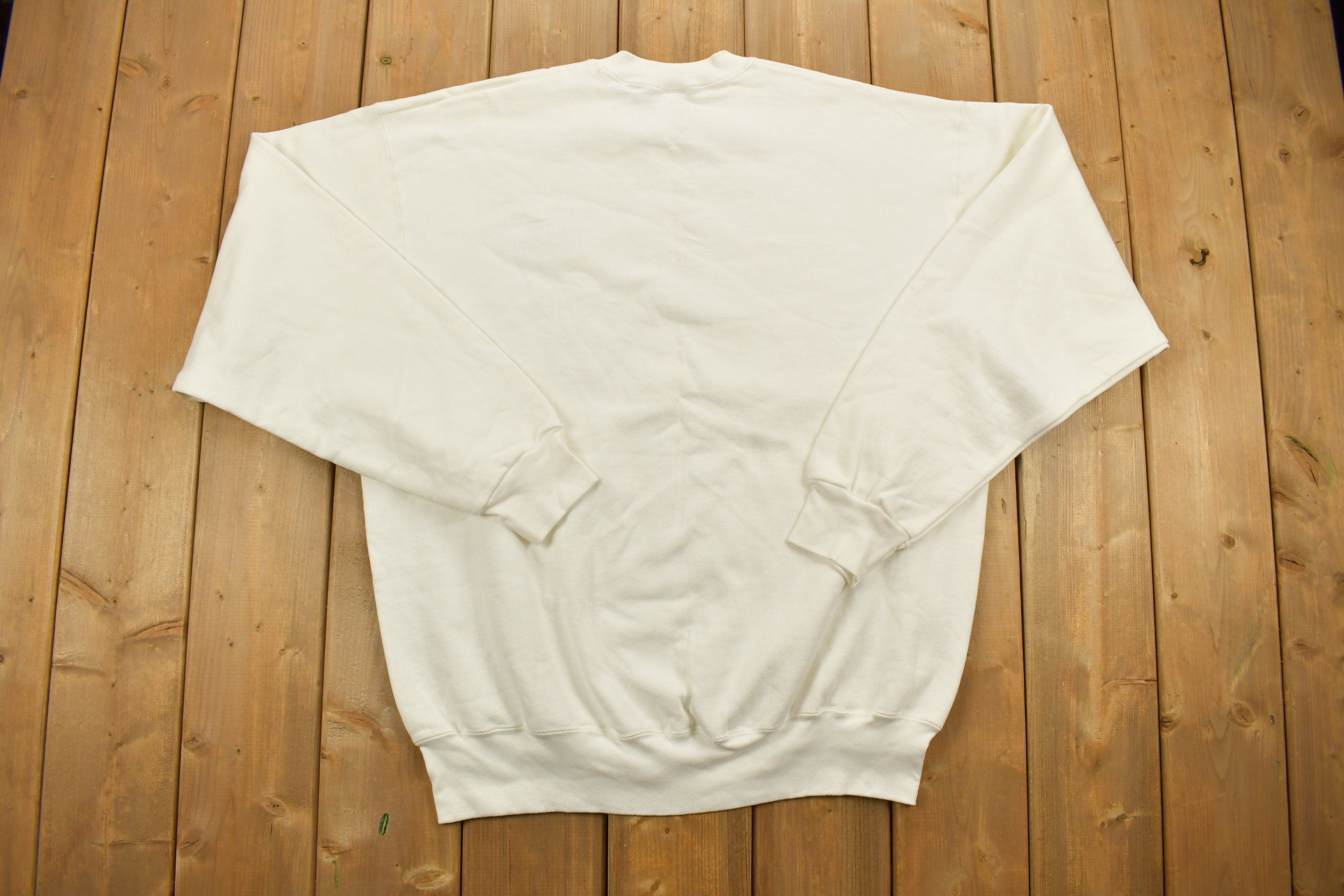 Vintage 1990s New Syn Embroidered Crewneck Sweatshirt