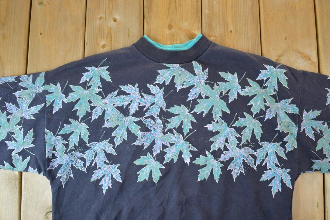 Vintage 1990s Artisans Maple Leaf All Over Print Button Up Crewneck