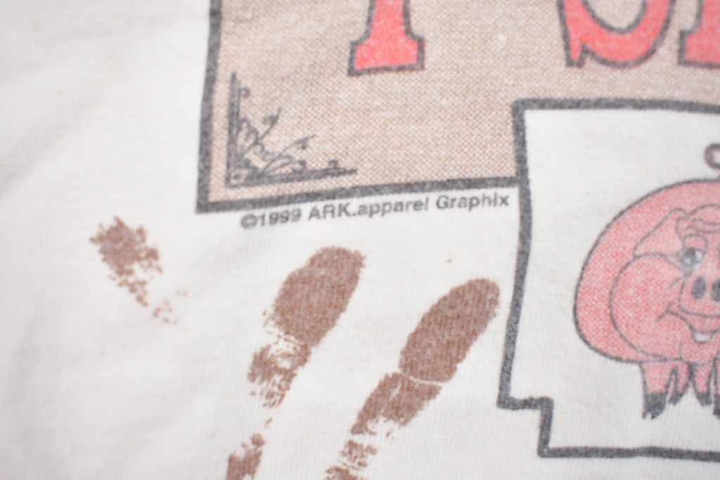 Vintage 1990s Arkansas Barbeque Graphic T-Shirt