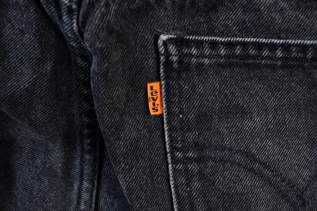 Vintage 1990s Orange Tab Levis 550 Denim Jeans Size 32 x 32