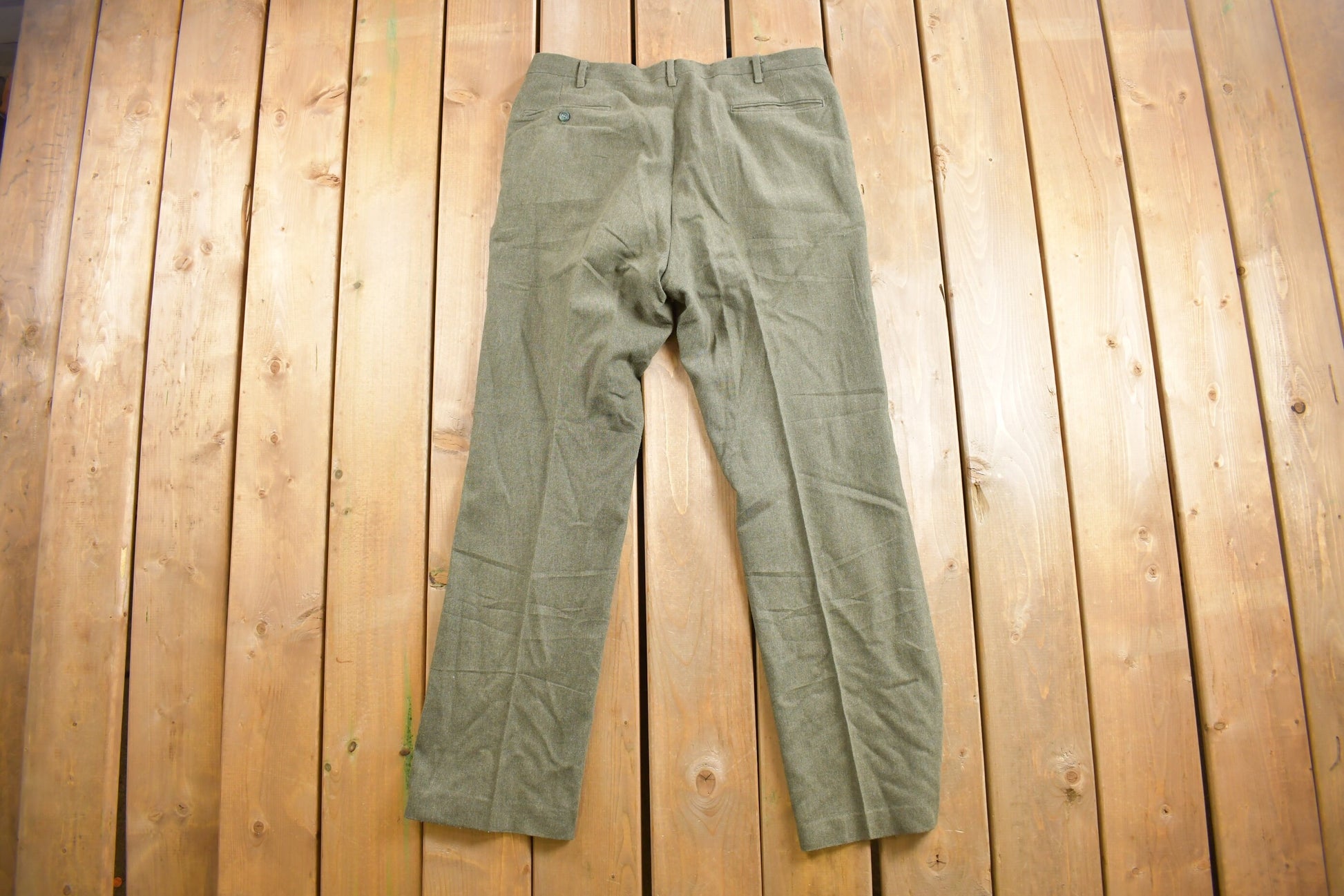 Vintage 1970s Green Pleated Trousers Size 35 x 30.5  Streetwear Fashion  True Vintage  70s Pants  Fatigues