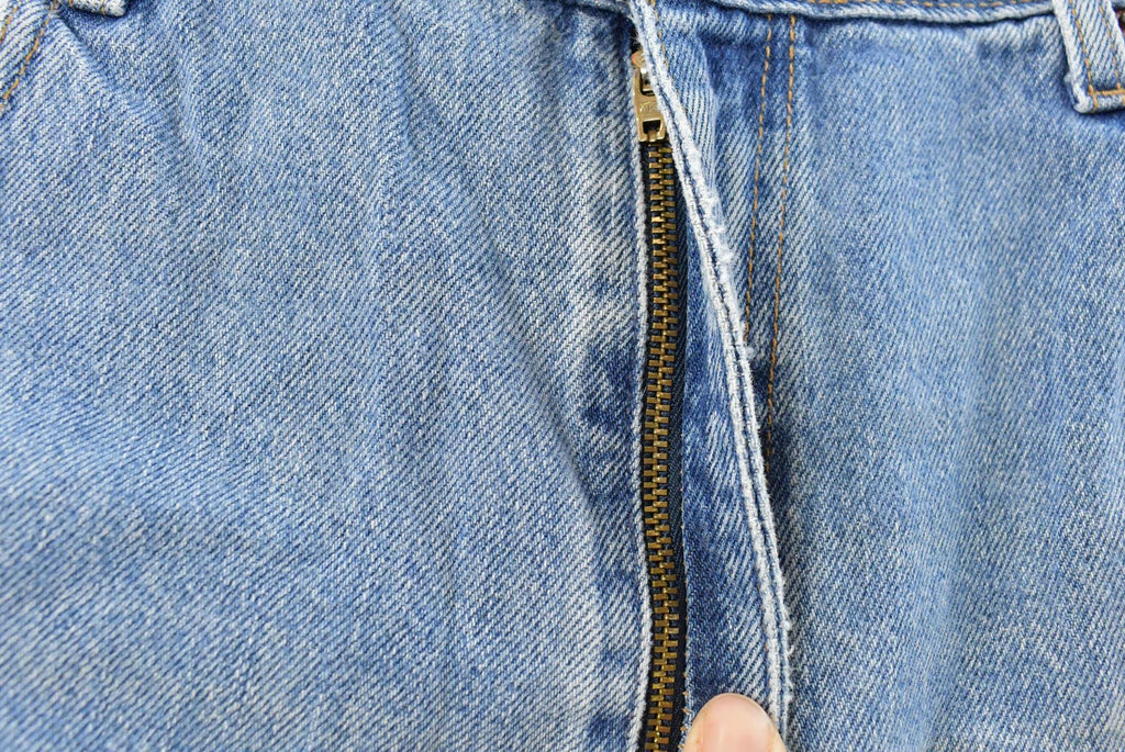 Vintage 1990s Levi's 560 Loose Fit Denim Blue Jeans Size 35 x 30 / 90s Levi's / Distressed Sun Faded Jeans / Streetwear