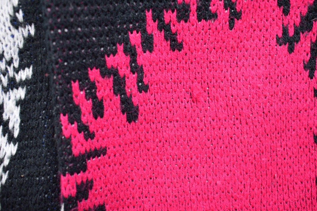 Vintage 1990s Abstract Knitted Crewneck Sweater /