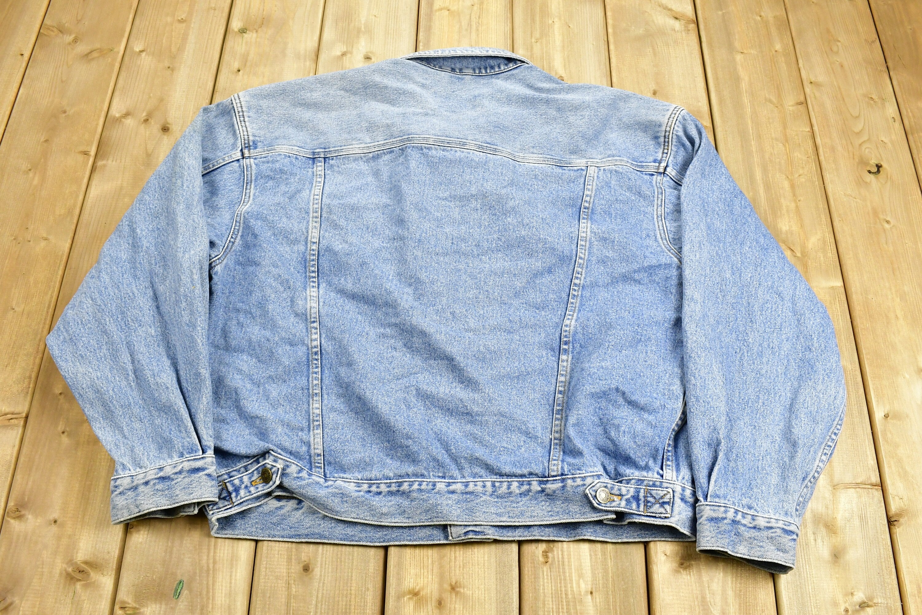Vintage 1990s Eddie Bauer Denim Jean Jacket  Vintage Denim  Streetwear  Vintage Fall Outerwear  Fall Jacket  Outdoor Outfitter