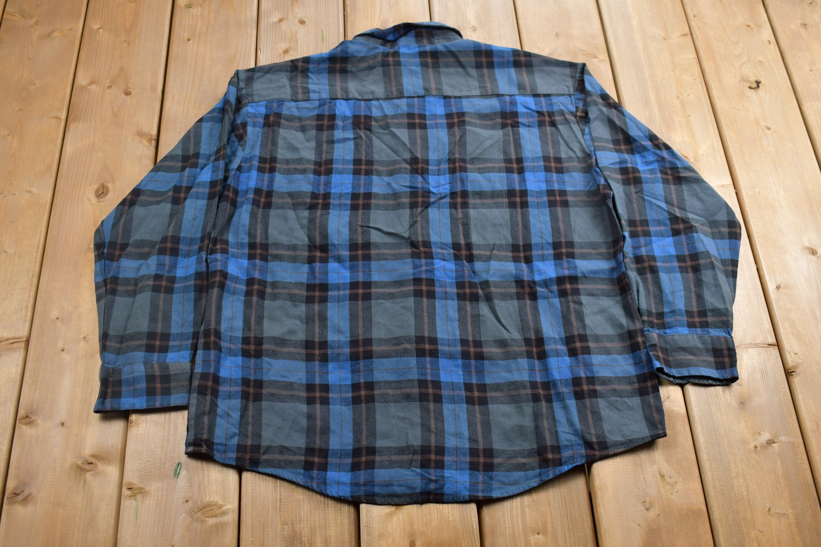 Vintage 1990s Northwest Territory Plaid Flannel Button Up Shirt