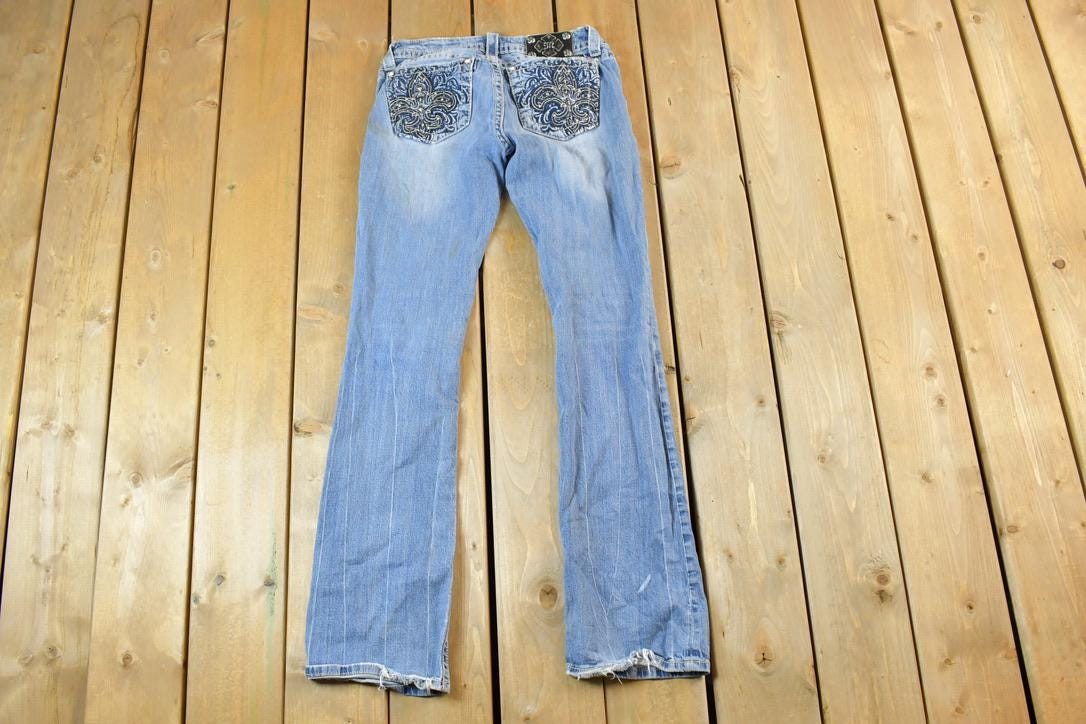 Vintage Y2K Miss Me Bedazzled Low Rise Jeans Size 28x31