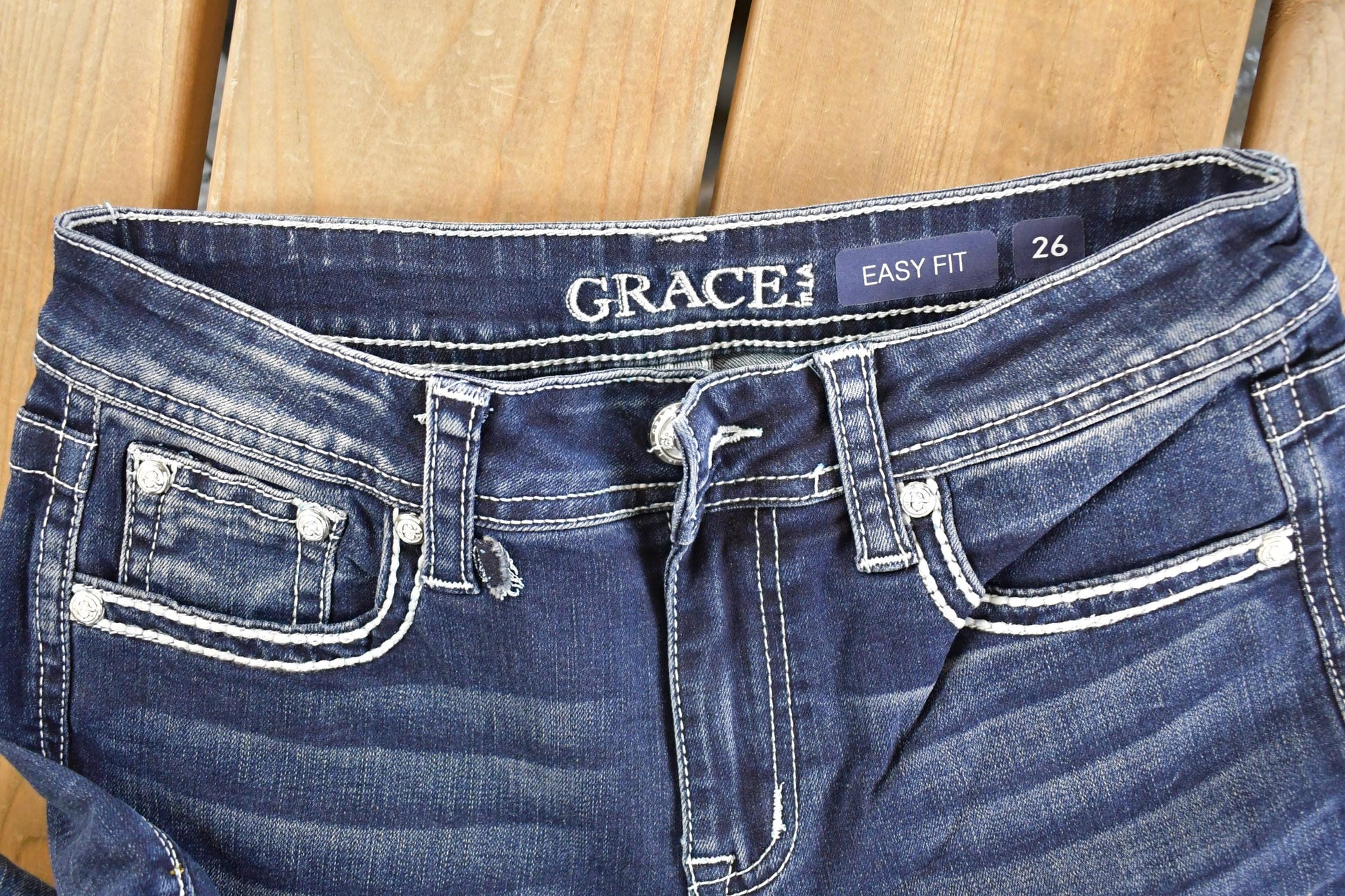Vintage Deadstock Y2K Grace In LA Bedazzled Bootcut Low Rise Jeans Women's Size 26 x 31