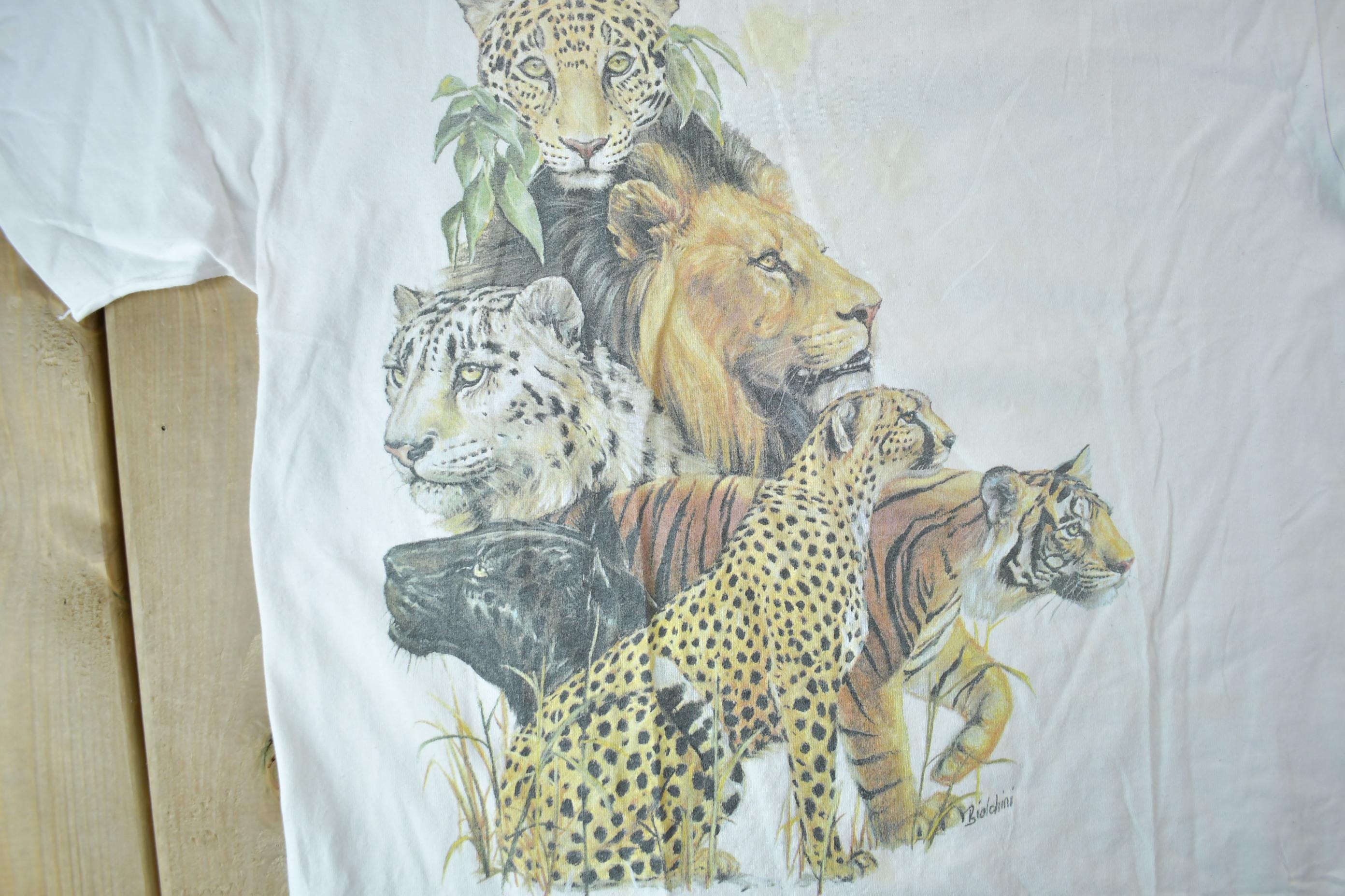 Vintage 1989 Jungle Cats Theme Graphic T-Shirt