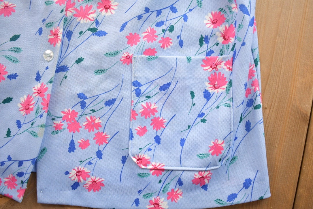 Vintage 1990s Land 'n Sea Floral Summer Button Up Shirt / Made in USA / Floral Pattern / Casual Shirt / Double Pocket / Single Stitch