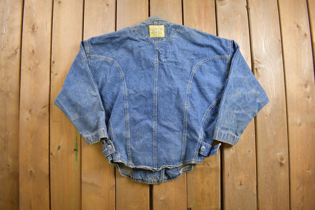 Vintage 1980s Pasta Denim Jean Jacket / Pins / Vintage Denim / Streetwear / Vintage Fall Outerwear / Fall Jacket / 80s denim