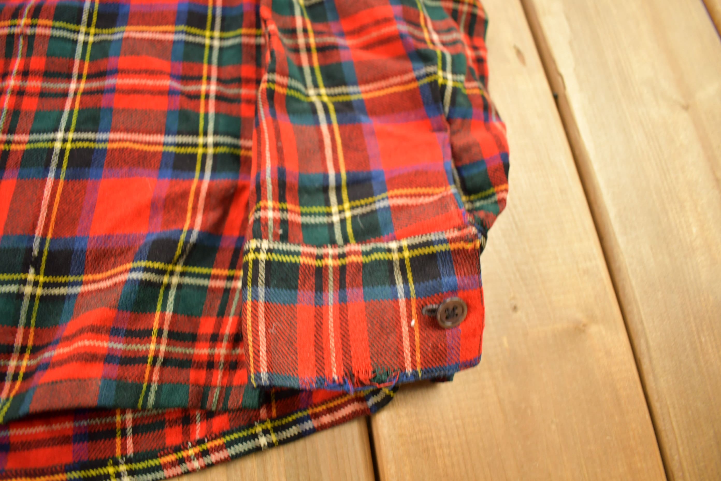 Vintage 1960s Lochan Authentic Tartan Plaid Flannel Button Up Shirt