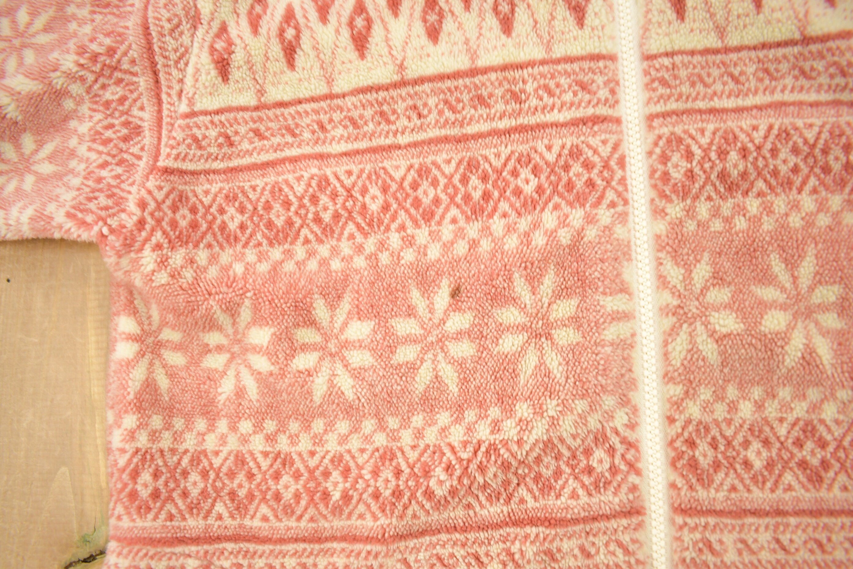 Vintage 1990s Active Stuff All Over Pattern Fleece Sweater