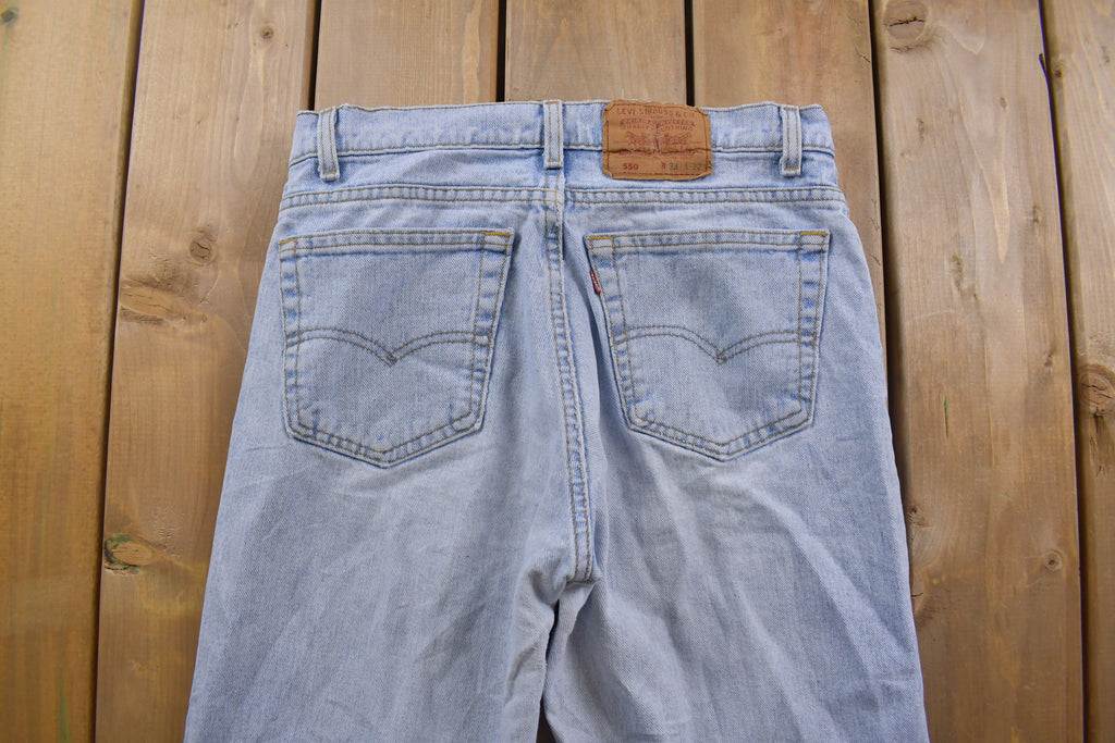 Vintage 1990s Levi's 550 Red Tab Jeans Size 32 x 31