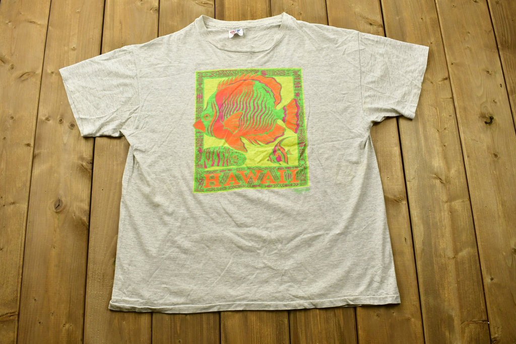 Vintage 1990s Hawaii Fish Graphic T-Shirt