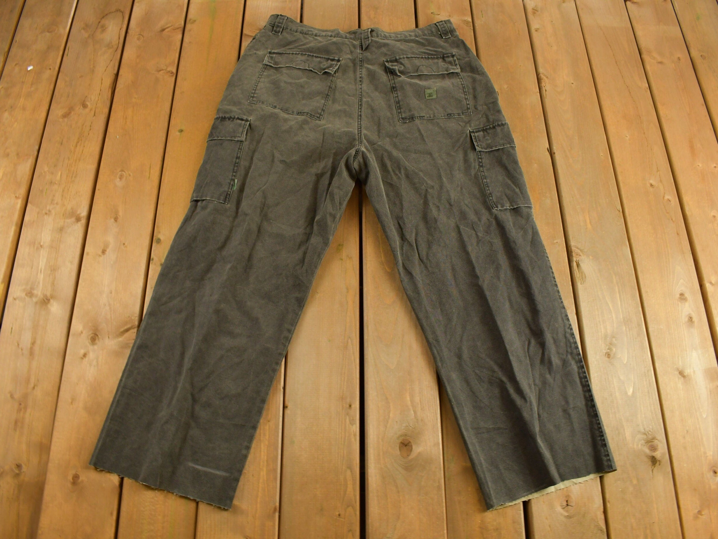 Vintage DC Simple Cargo Pants Size 38 x 28