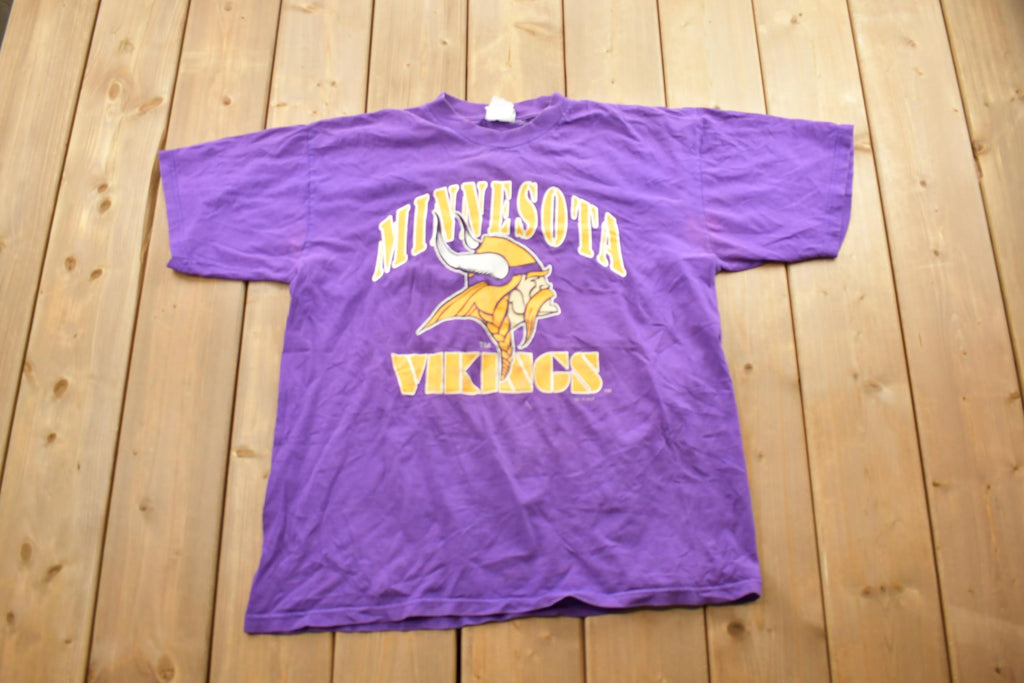 Vintage 1998 minnesota Vikings Randy Moss 84 NFL Graphic T-Shirt