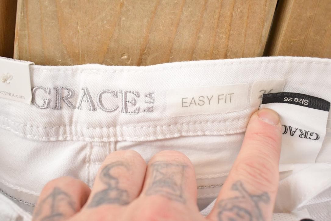 Vintage Deadstock Y2K Grace In LA Bedazzled Bootcut Low Rise Jeans Women's Size 26 x 32