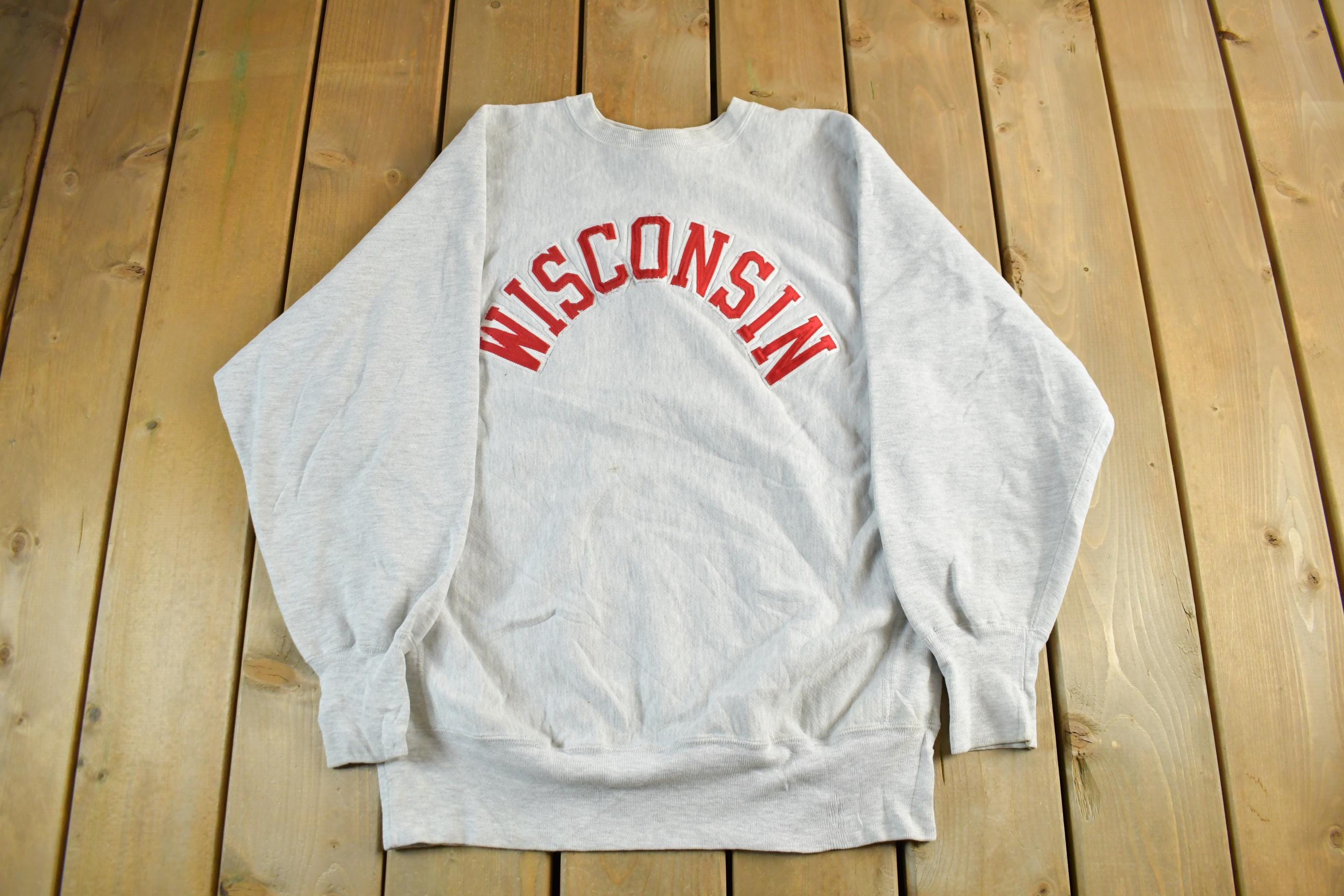Vintage 1990s University of Wisconsin Champion Reverse Weave Crewneck Sweatshirt Men's XL  90s College Football  Badgers  Heavy Weight