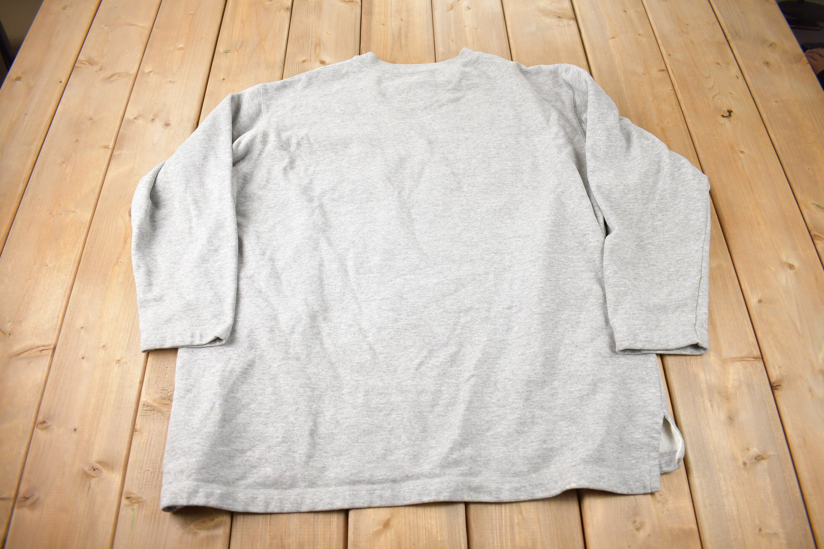 Vintage 1990s Tommy Hilfiger Flag Graphic Crewneck Sweatshirt Made In USA