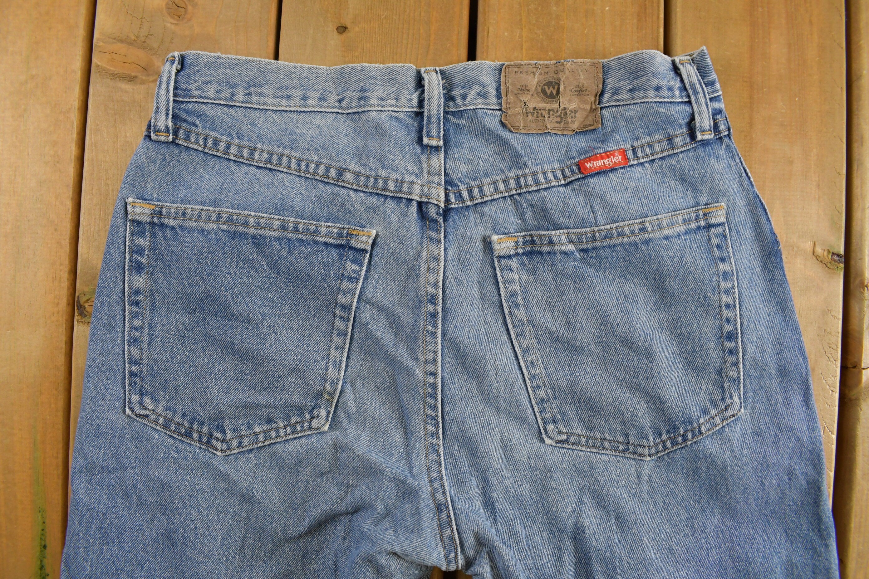 Vintage 1990s Wrangler Light Wash Relaxed Tapered Jeans