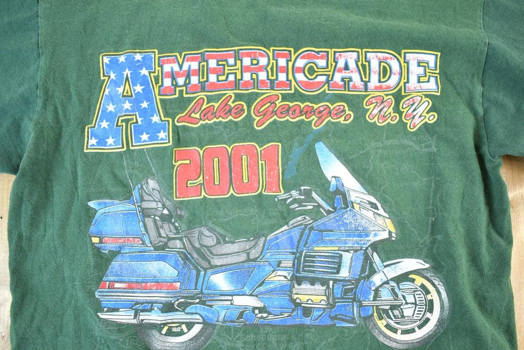 Vintage 2001 Youth Americade Souvenir Single Stitch Graphic Print T-Shirt Made In USA