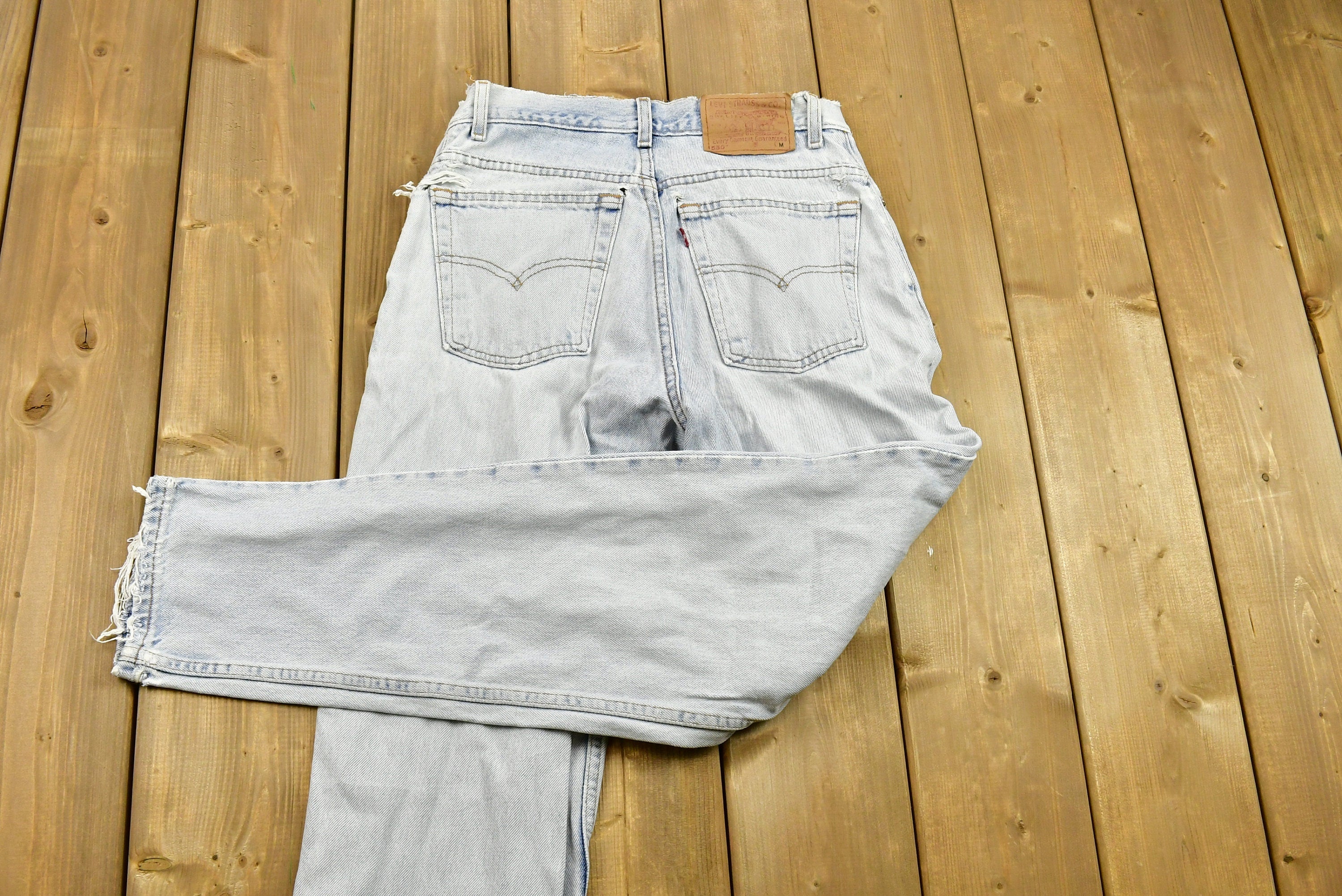 Vintage 90's Levi's 550 Red Tab Jeans Size 8 M