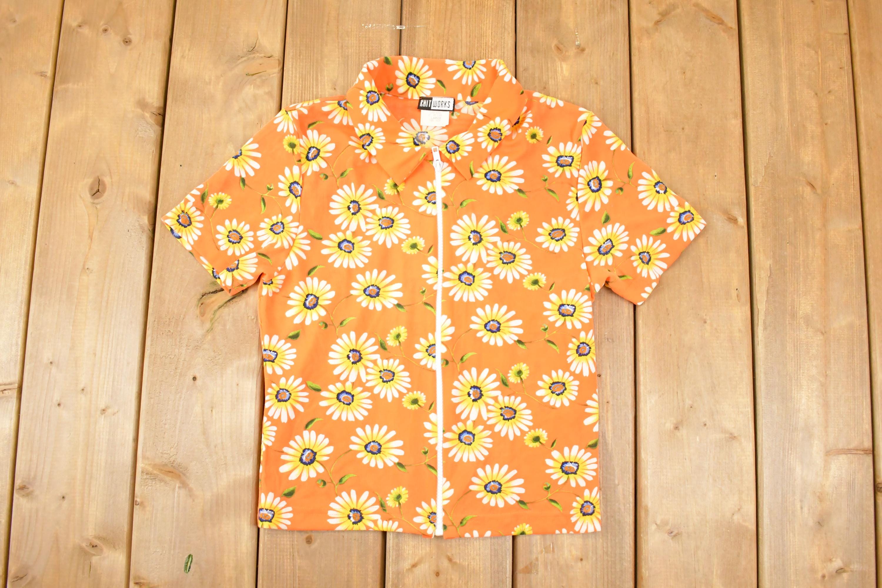 Vintage 1990s Floral AOP Souvenir Zip T-Shirt Women's S