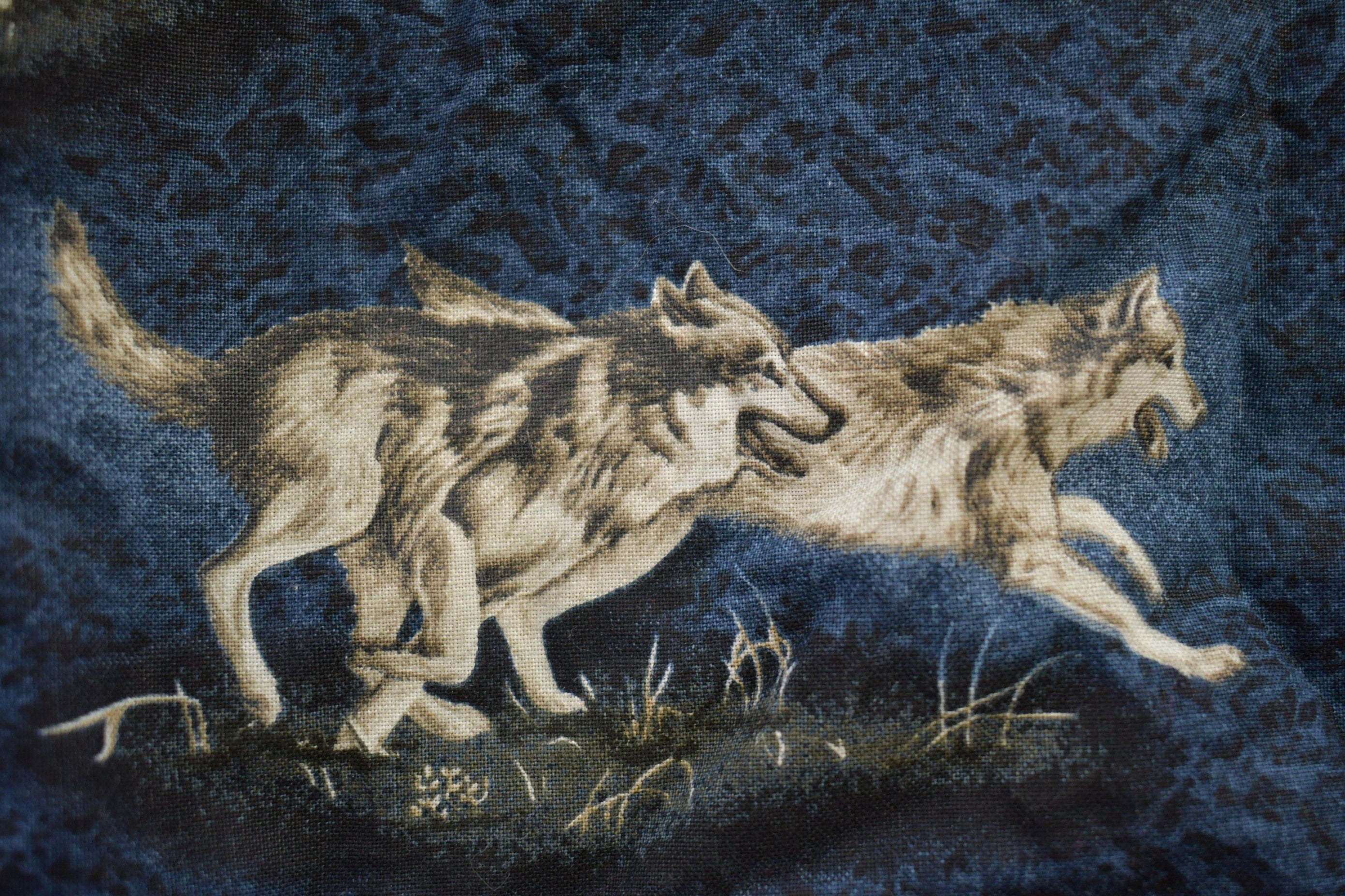 Vintage 1990s Majestic Wolf Skirt Size 22x20