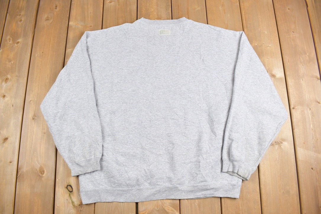 Vintage 1990s Eastern Illinois University Mom Collegiate Crewneck  Financial Dept  NCAA Sweatshirt  Sportswear  Americana  90s EIU