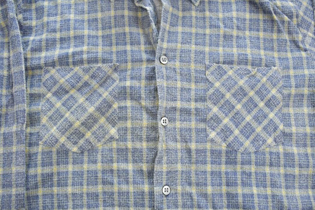 Vintage 1990s Rugged Wear Distressed Plaid Blank Button Up Shirt