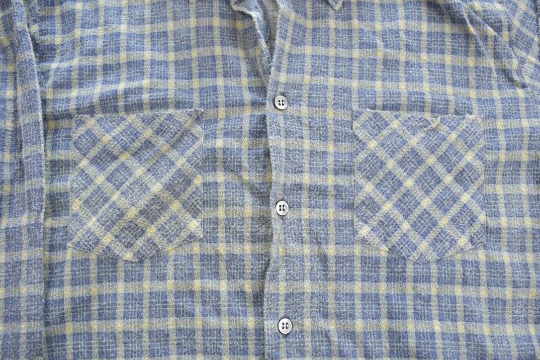 Vintage 1990s Rugged Wear Distressed Plaid Blank Button Up Shirt