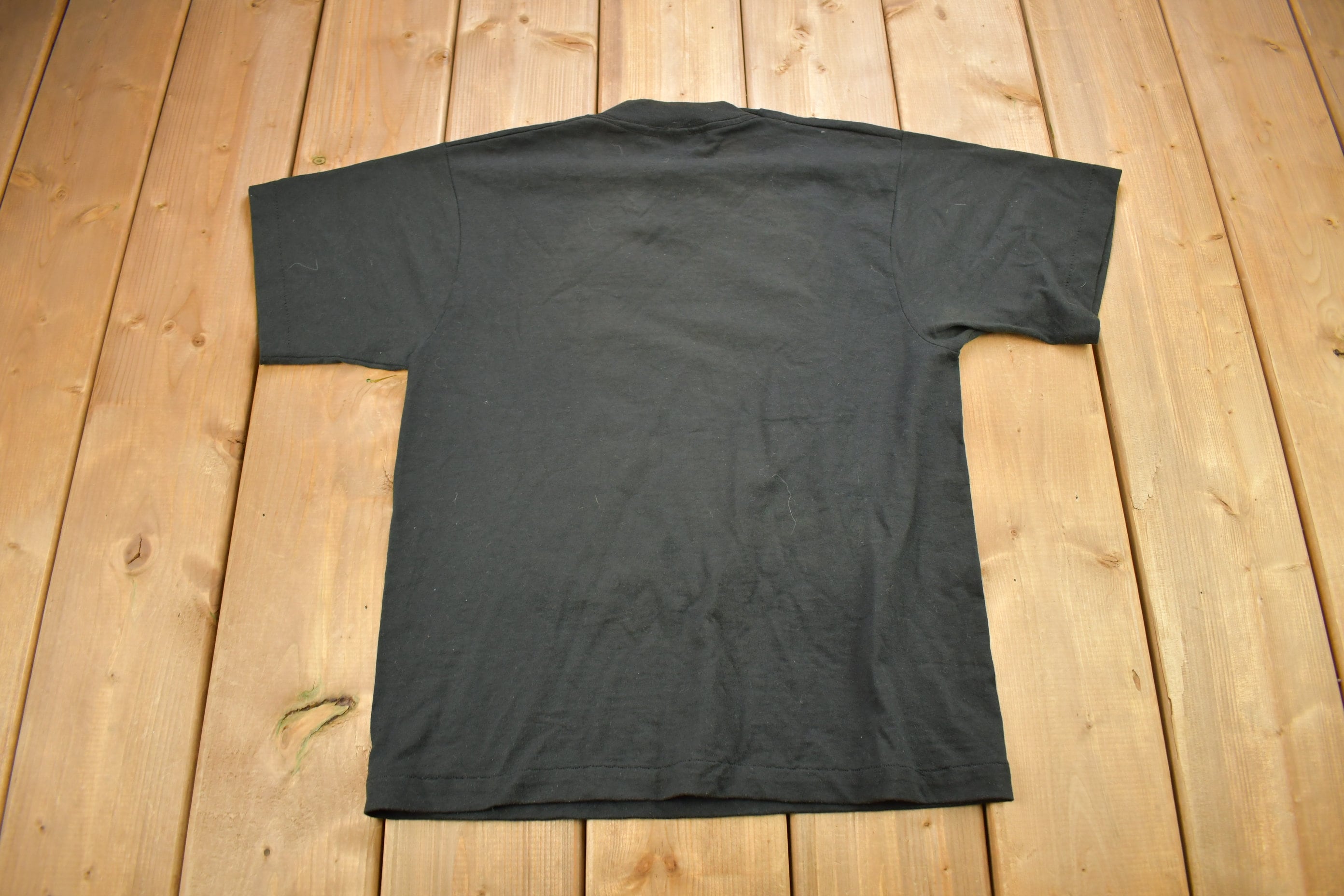 Vintage 1992 Minnesota Vietnam War Veterans Memorial Graphic T Shirt