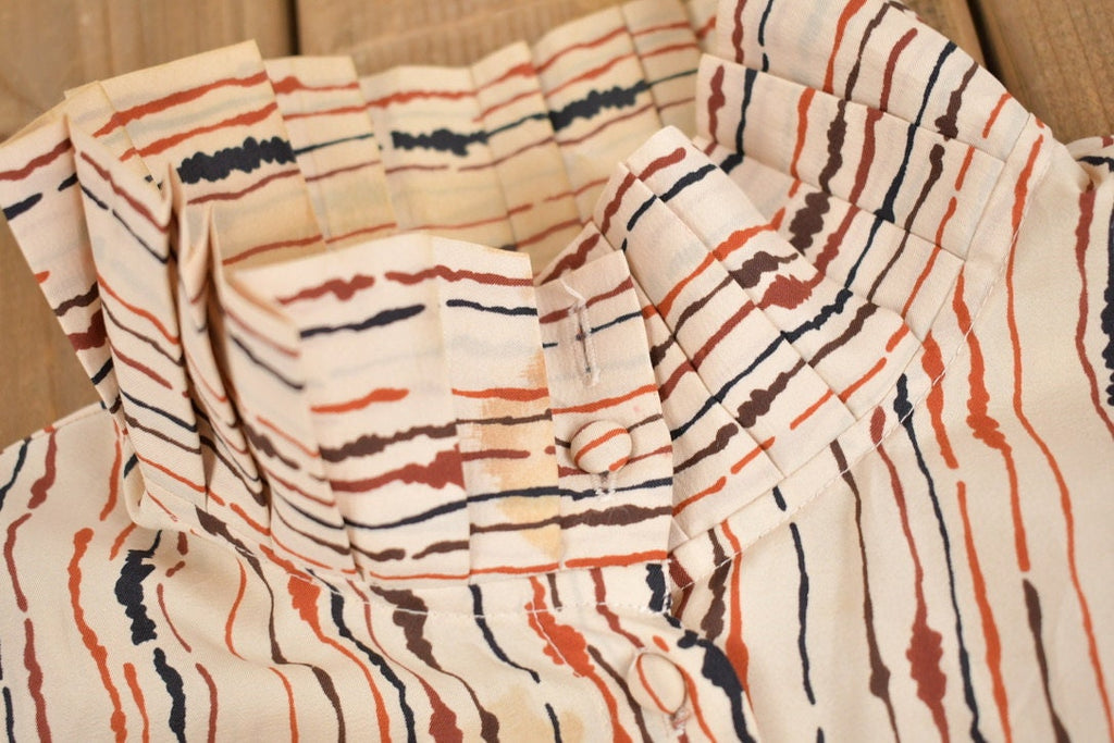 Vintage 1980s Ruffle Collar Button Up Shirt