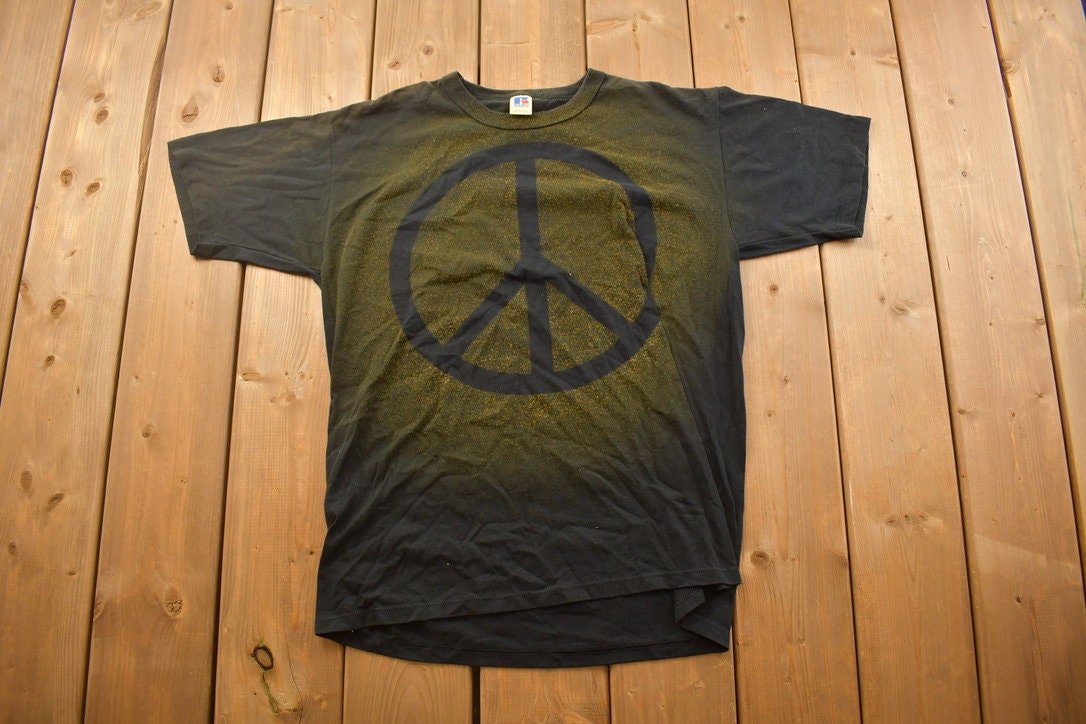 Vintage 1990s Peace and Love Russell Graphic T Shirt