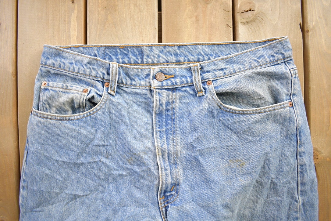 Vintage 1990s Levi's 550 Jeans Size 38x32