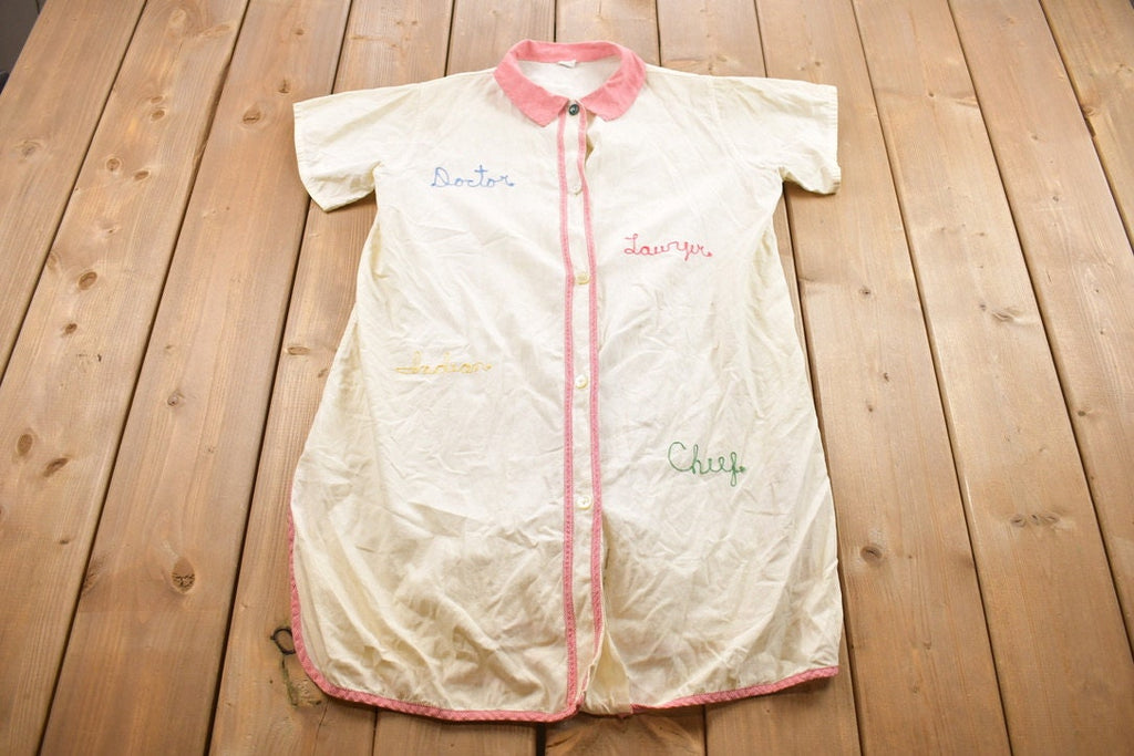 Vintage 1980s Penney's Adonna Embroidered Careers Button Up Shirt