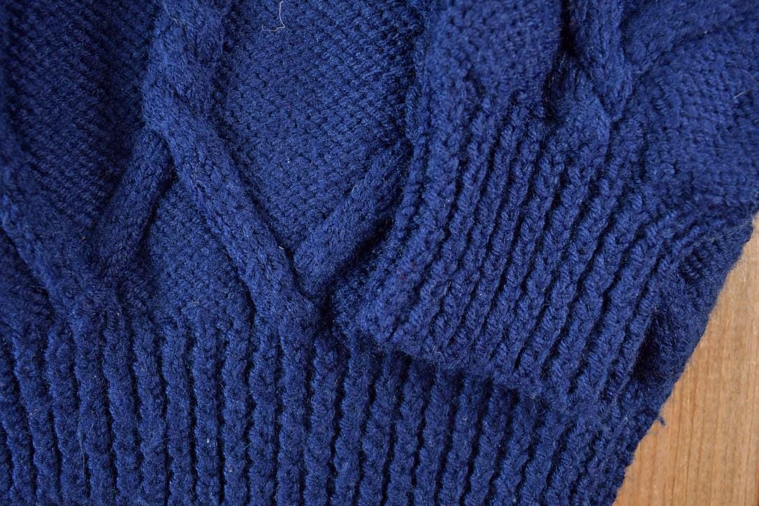 Vintage 1990s Cable Knit Crewneck Sweater