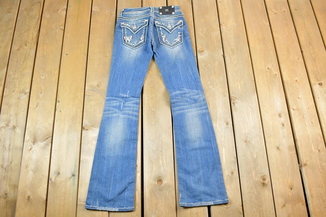 Vintage Y2K Miss Me Bedazzled Low Rise Jeans Size 26x31