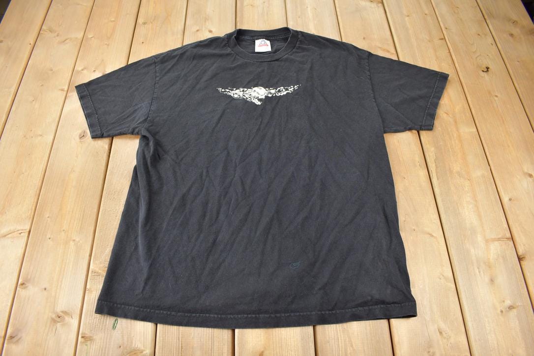 Vintage 2000 Flaming Skull Graphic T-Shirt Size XL
