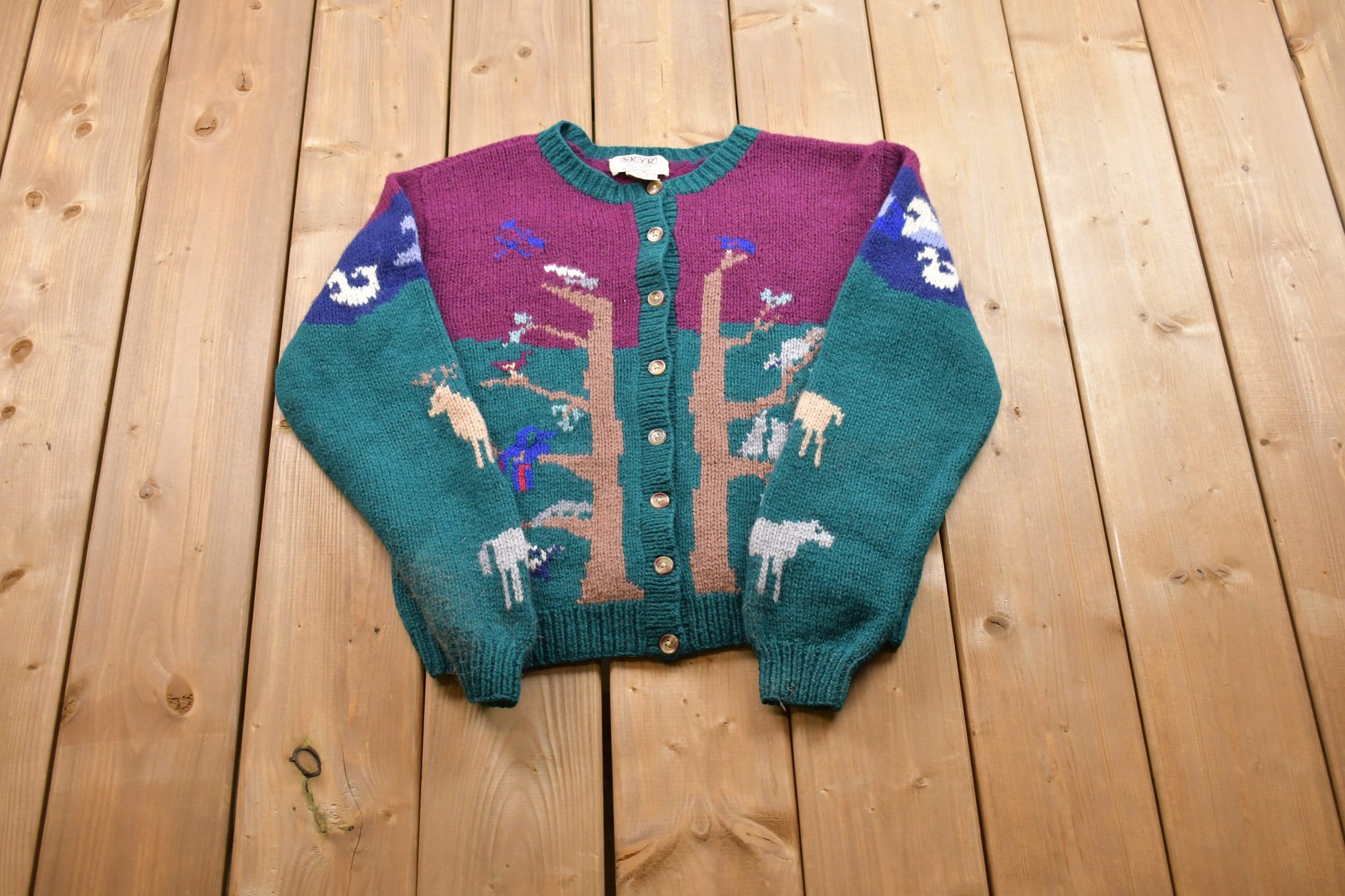 Vintage 1990s 100% Shetland Wool / Animal All Over Print Knitted Cardigan / 90s Cardigan /Nature / Animals / Vintage Sweatshirt / Streetwear