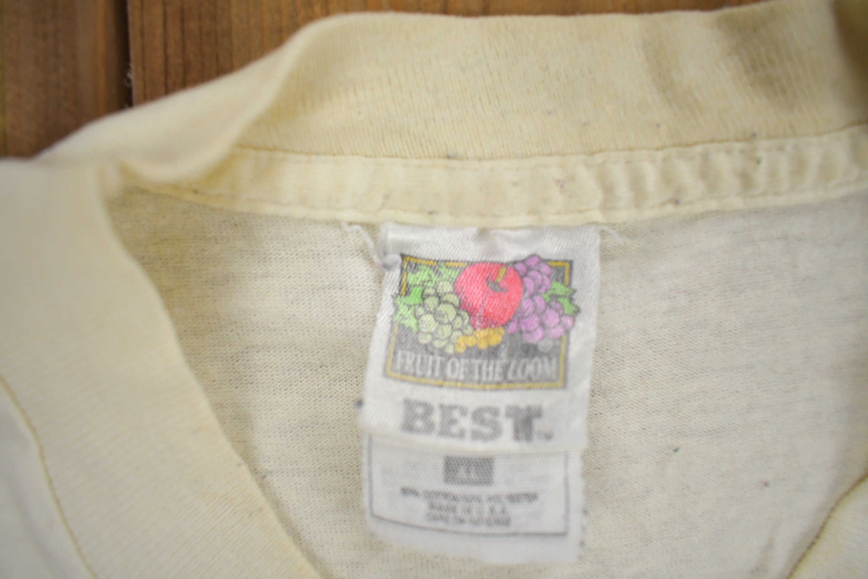 Vintage 1990s La Face Du Monde Évolue Technilab Graphic T Shirt